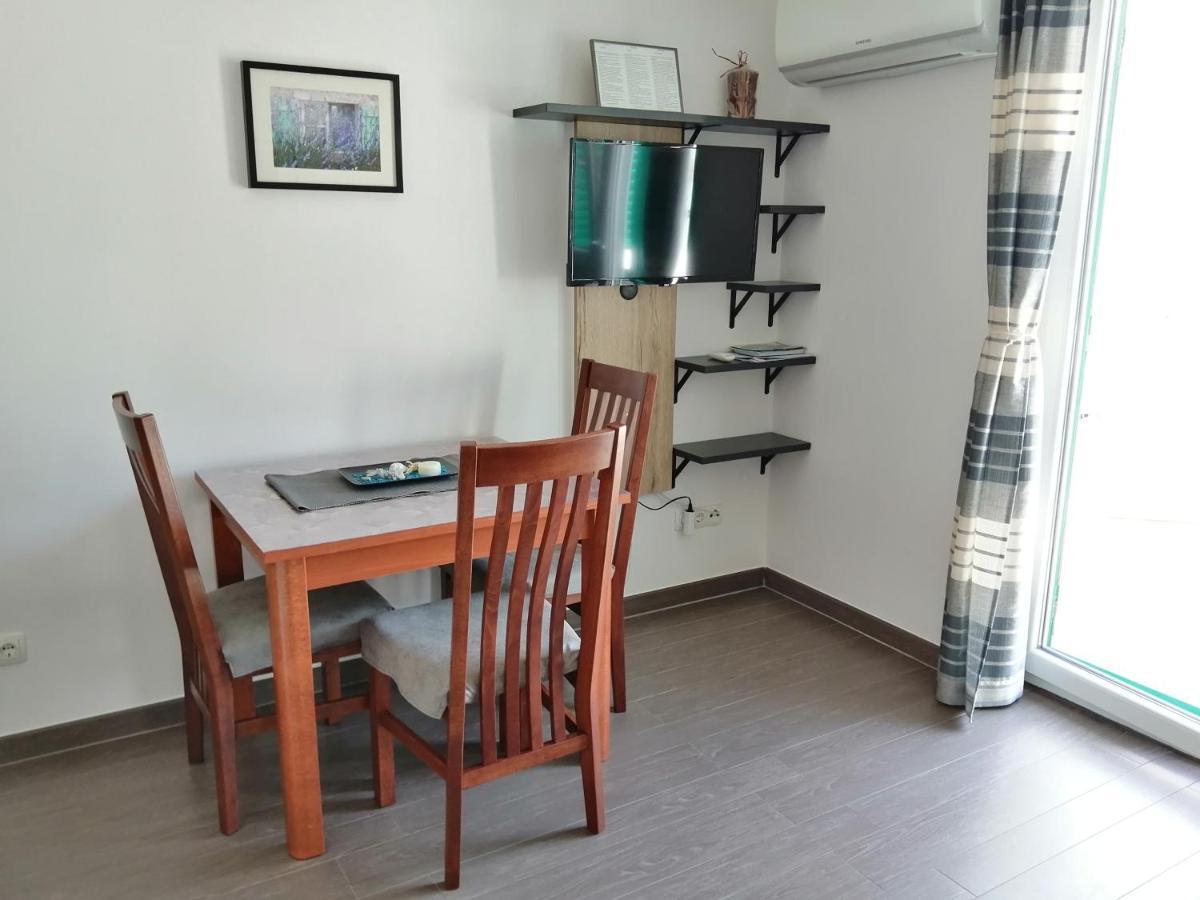 Villa Luce Apartment House Карлобаг Экстерьер фото